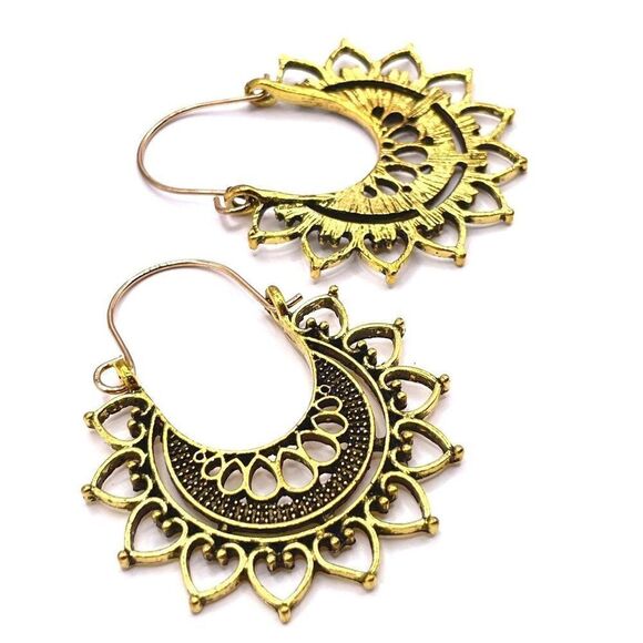 Yellow Gold Detailed Boho Mandala Heart Dangling Drop Hinged Hook Earrings - Picture 5 of 6